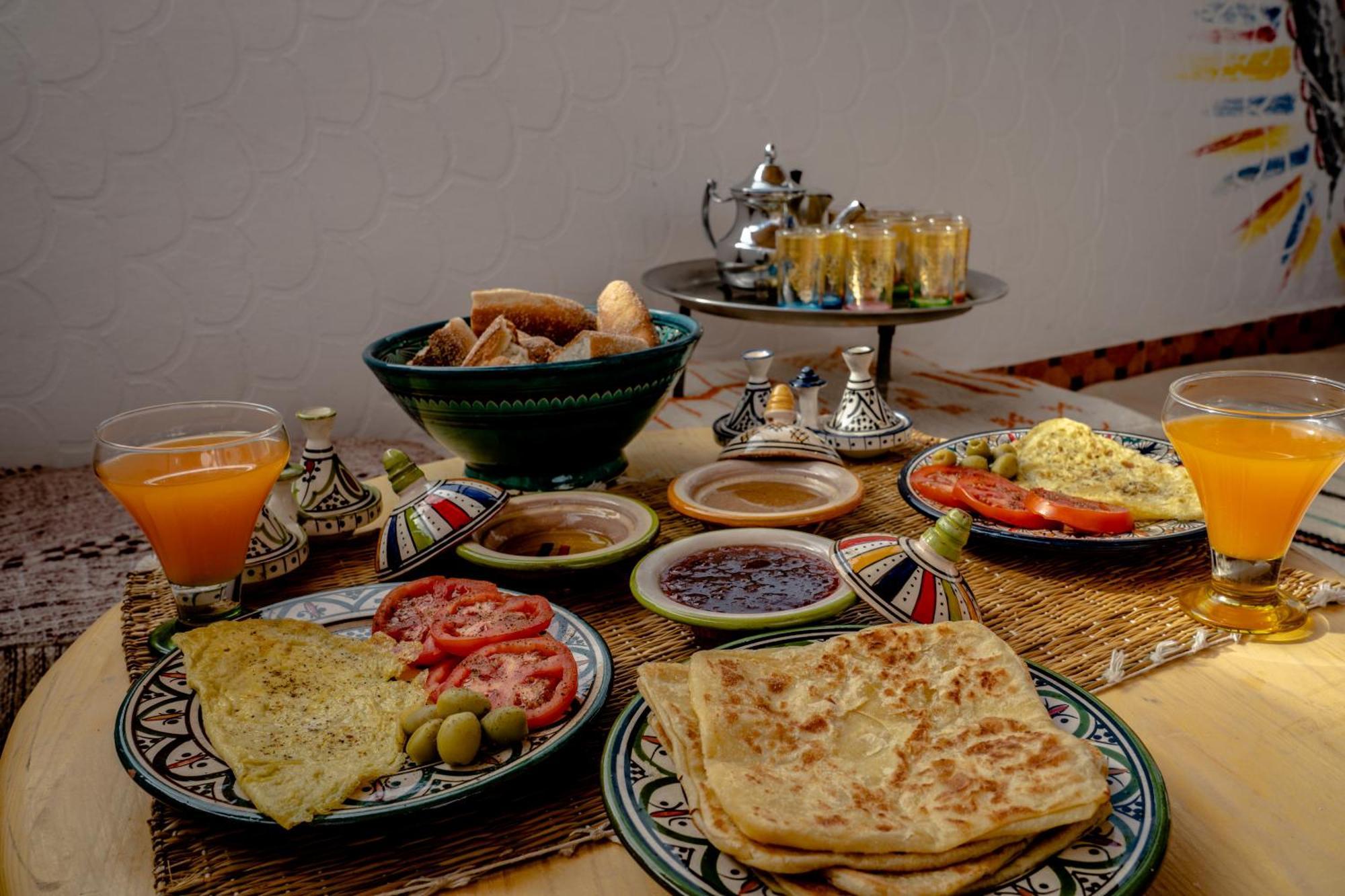 Tigmi Ossmon Hostel Agadir Dış mekan fotoğraf